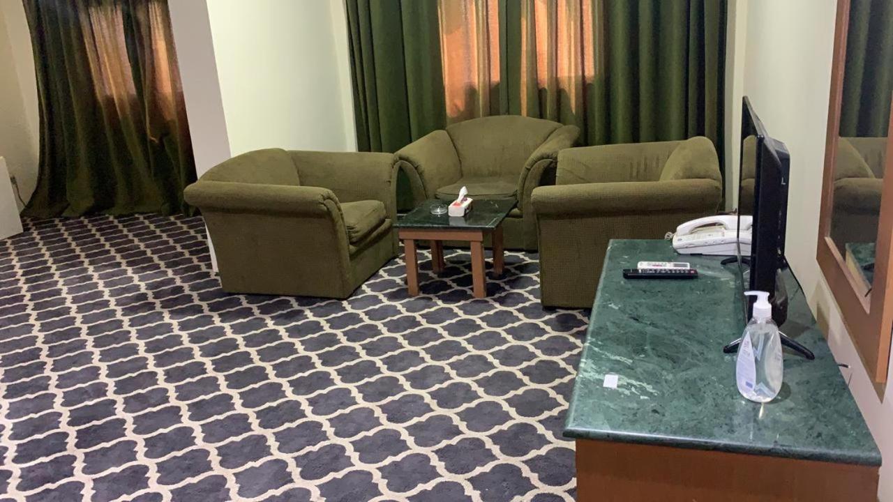 Al Aziziyah Hotel And Suites ハミース・ムシャイト エクステリア 写真