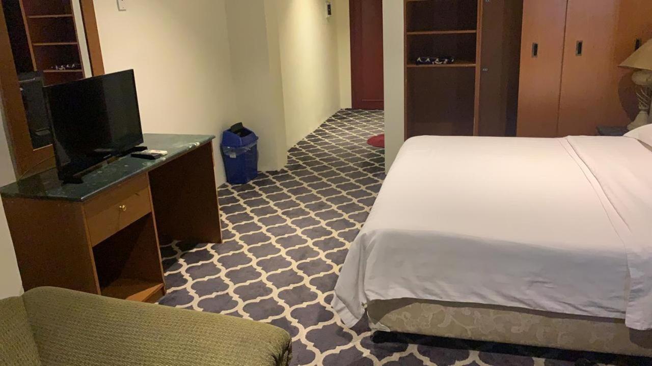 Al Aziziyah Hotel And Suites ハミース・ムシャイト エクステリア 写真