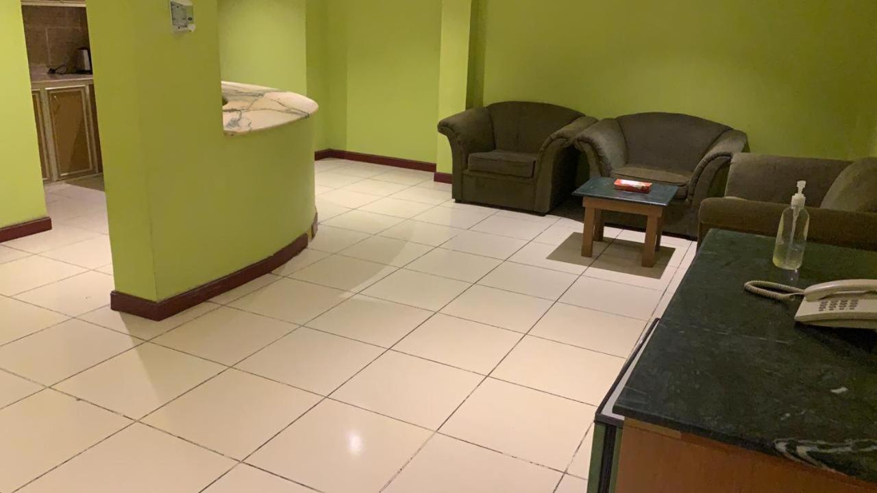 Al Aziziyah Hotel And Suites ハミース・ムシャイト エクステリア 写真