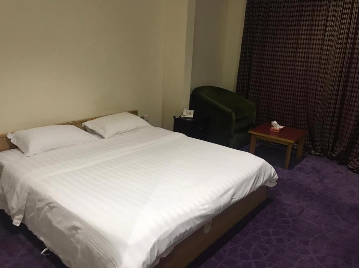 Al Aziziyah Hotel And Suites ハミース・ムシャイト エクステリア 写真