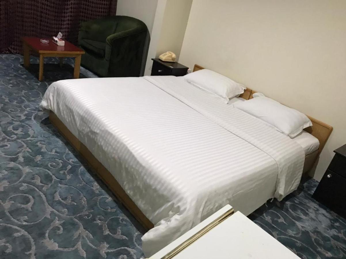 Al Aziziyah Hotel And Suites ハミース・ムシャイト エクステリア 写真