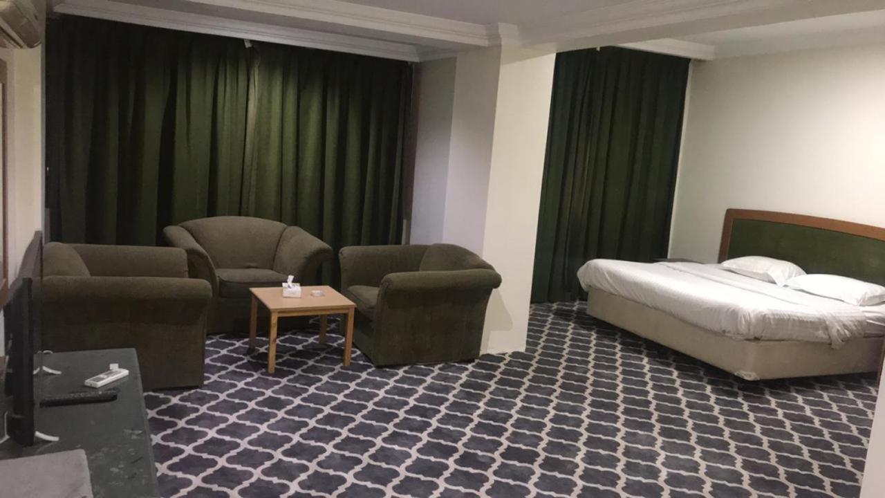 Al Aziziyah Hotel And Suites ハミース・ムシャイト エクステリア 写真