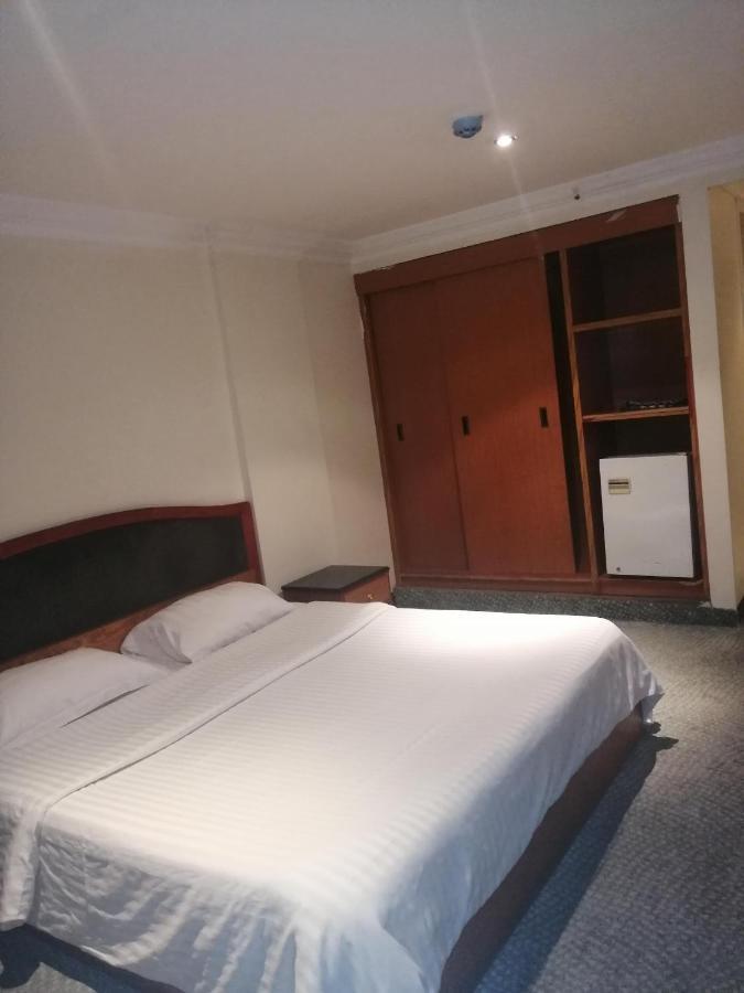 Al Aziziyah Hotel And Suites ハミース・ムシャイト エクステリア 写真